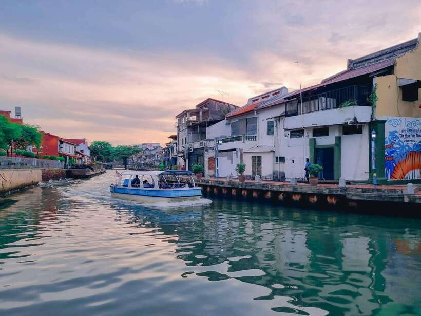 Kuala Lumpur: Malacca Day Trip with River Cruise and Lunch - Portuguese and Dutch Malacca: A Famosa, St. Paul’s, and Dutch Square