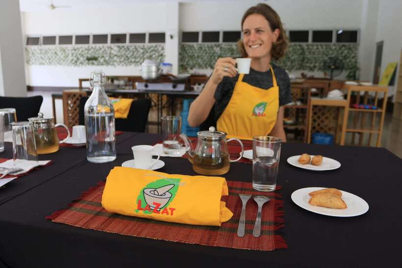 Kuala Lumpur: Malaysian Cooking Class with Market Tour - The 3-course Malaysian lunch you cook, appetizer to dessert