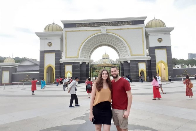 Kuala Lumpur Must-See Landmarks with Professional Tour Guide - Why This Half-Day Landmarks Tour Makes Sense in KL