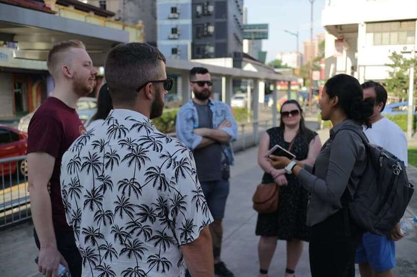 Kuala Lumpur: Nightlife Street Food Tour with 6 Tastings - Meeting at ParkRoyal Collection, then starting with Lot 10 Hutong cendol