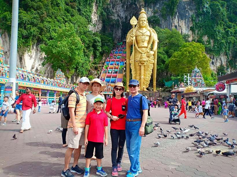 Kuala Lumpur: Private Batu Cave, National Mosque Tour, Lunch - Thean Hou Temple: hilltop calm, Goddess of Heaven, and Guan Yin