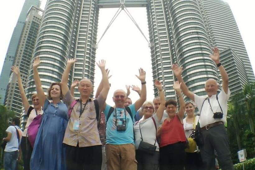 Kuala Lumpur: Private custom walking tour with a local guide - Iconic landmarks and museum exteriors: what you learn by seeing faces, not just photos