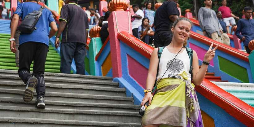 Kuala Lumpur: Private Full-Day 10 Wonders Tour - Thean Hou Temple and Istana Negara: details you might miss solo