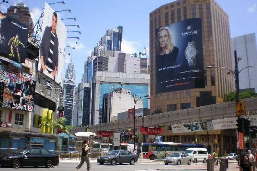 Kuala Lumpur: Private Half-Day City Tour - KL Gallery miniature views, River of Life, and the I Love KL photo break