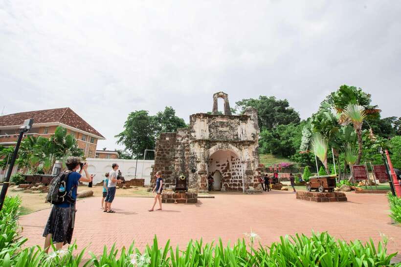 Kuala Lumpur: Private Malacca Night Tour w/Cruise & Trishaw - Why Malacca at night is worth the 2-hour ride