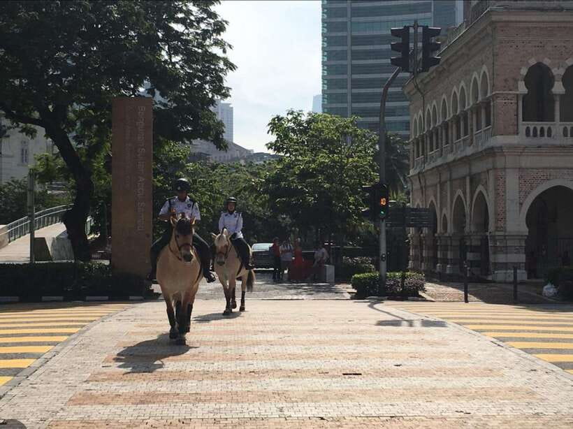 Kuala Lumpur: Private Sightseeing Tour with Pickup - Drive passes that add context: gardens, memorials, and museums