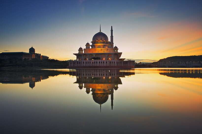 Kuala Lumpur, Putrajaya & Batu Caves Private Tour - Pickup, Timing, and What an 8-Hour Schedule Feels Like