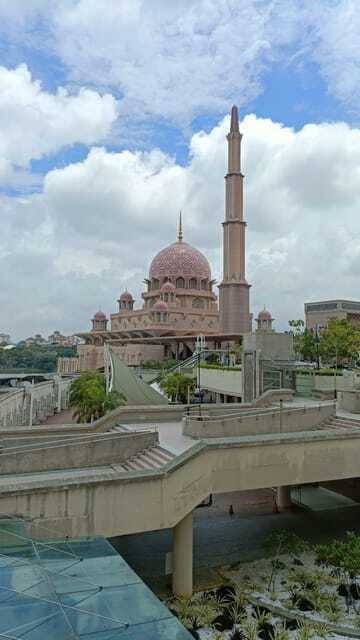 Kuala Lumpur: Putrajaya Tour with Hotel Pickup - Who Should Book This Putrajaya Tour With Hotel Pickup