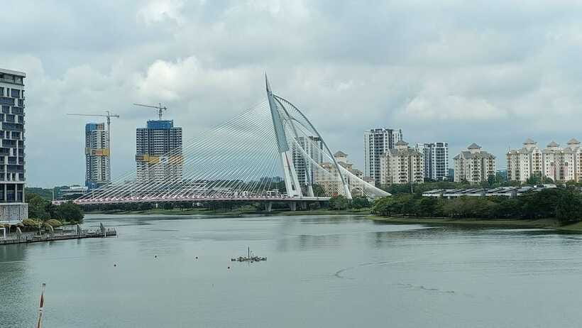 Kuala Lumpur: Putrajaya Tour with Hotel Pickup - Should You Book This Kuala Lumpur to Putrajaya Tour?