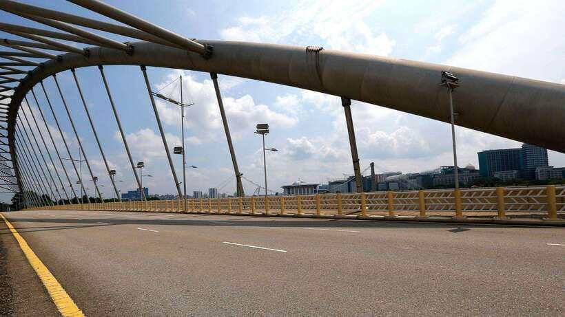 Kuala Lumpur: Putrajaya Tour with Traditional Boat Cruise - Key highlights you will actually feel