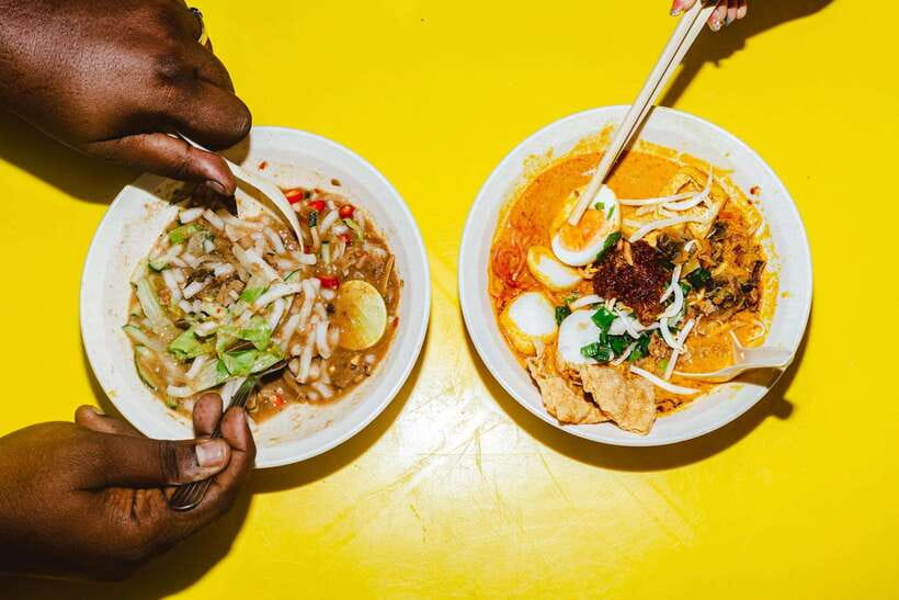 Kuala Lumpur: Sambal Street Food Tour with 15+ Tastings - The small-group format, and why it changes everything
