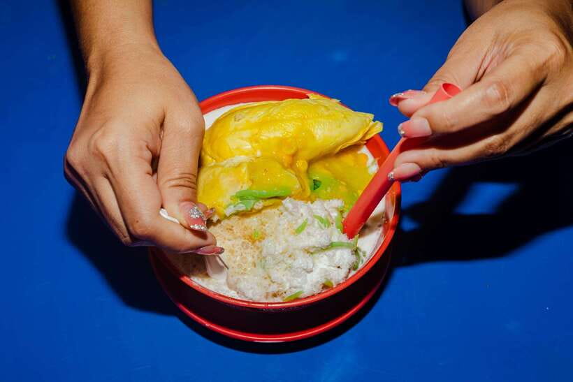 Kuala Lumpur: Sambal Street Food Tour with 15+ Tastings - Market walk first: ingredients you can actually spot later