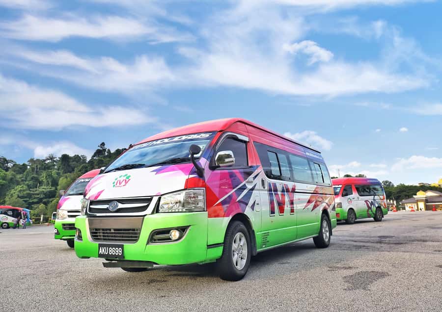 Kuala Lumpur: Sightseeing by Private Vehicle with Driver - What you get: the AC minivan, driver, and hotel pickup