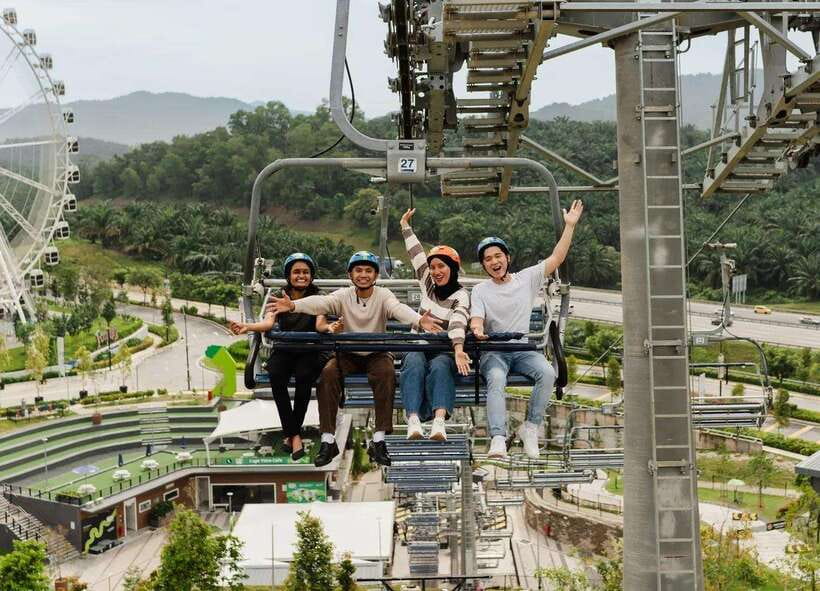 Kuala Lumpur: Skyline Luge Admission Ticket - Riding day or night: fully lit tracks and late hours
