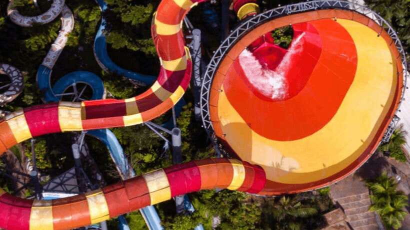 Kuala Lumpur: Sunway Lagoon Theme Park Ticket with Transfer - Wildlife Park, Malaysia’s first interactive zoo, plus Wildlife Theater stars
