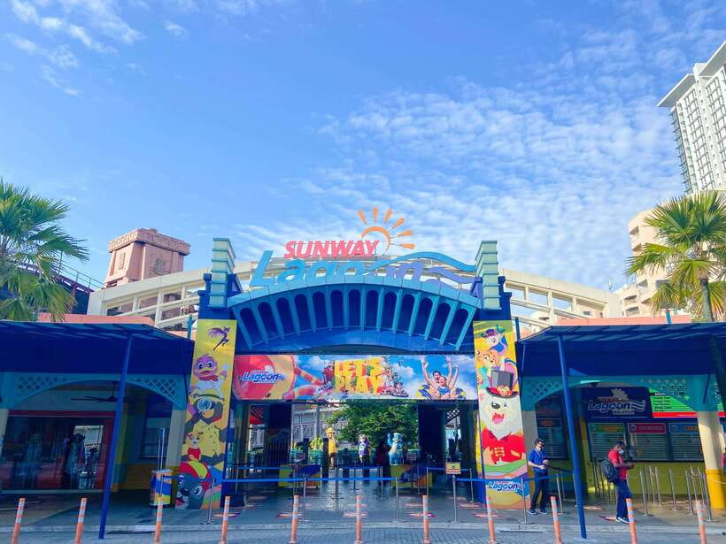 Kuala Lumpur: Sunway Lagoon Ticket & 1-Way Transfer - A one-way Kuala Lumpur transfer that actually saves time