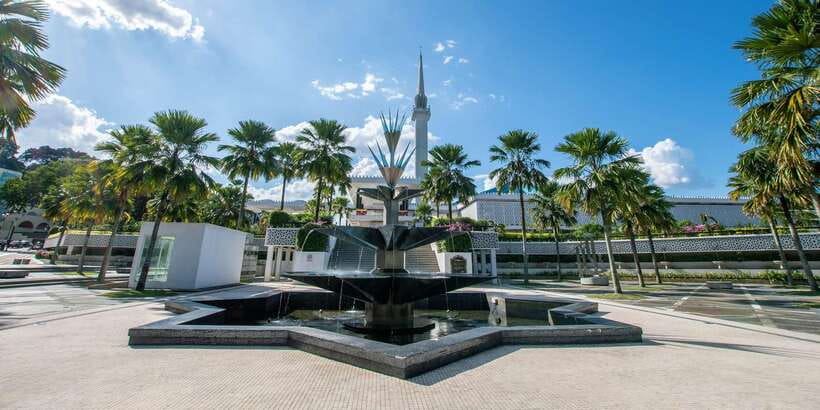 Kuala Lumpur: Temple & Shrine Private Half Day Tour - Who This Tour Suits Best in Kuala Lumpur