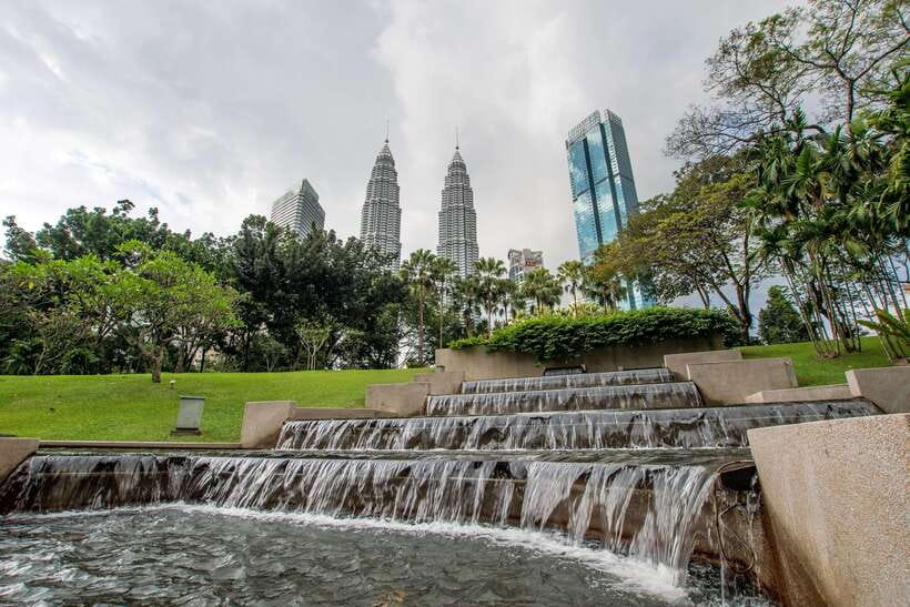 Kuala Lumpur: Tour with 21 Attractions - Batu Caves First: Murugan, 272 Steps, and Temple Rules