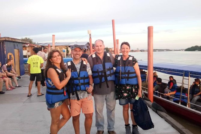 Kuala Selangor Fireflies Evening River Cruise from Kuala Lumpur - Sri Shakti Temple: short visit, big visuals, timing can be tricky