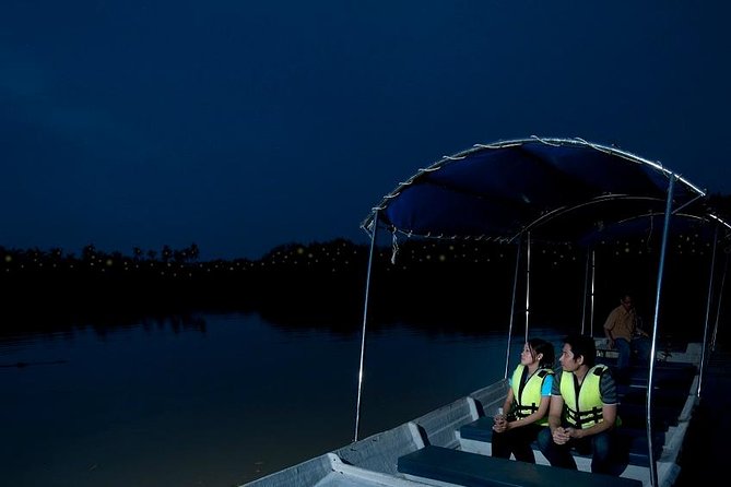 Kuala Selangor Tour from Kuala Lumpur with Fireflies Boat Ride and Seafood Dinner - Kuala Selangor Nature Park: Migratory Birds and Monkey Spotting at Day’s End