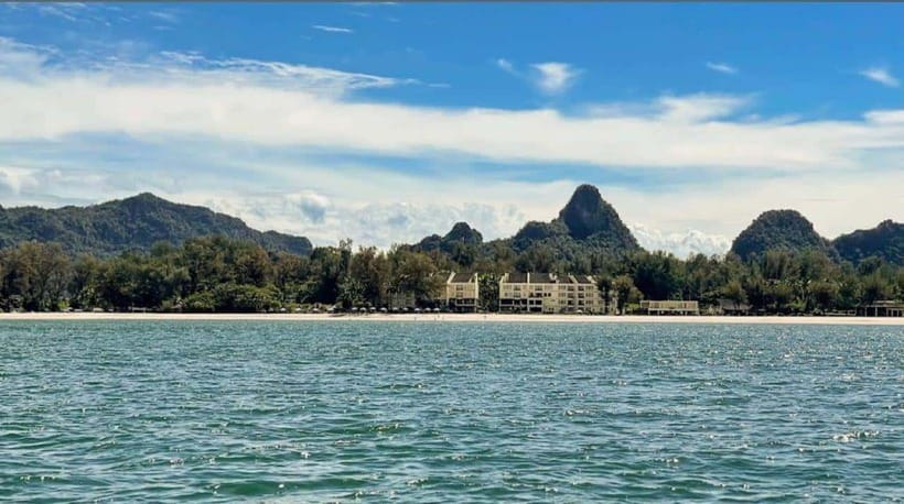 Langkawi: Half-Day Private Kilim River Mangrove Boat Tour - Monkey River and Gorilla Peak photo stops: small moments that feel fun