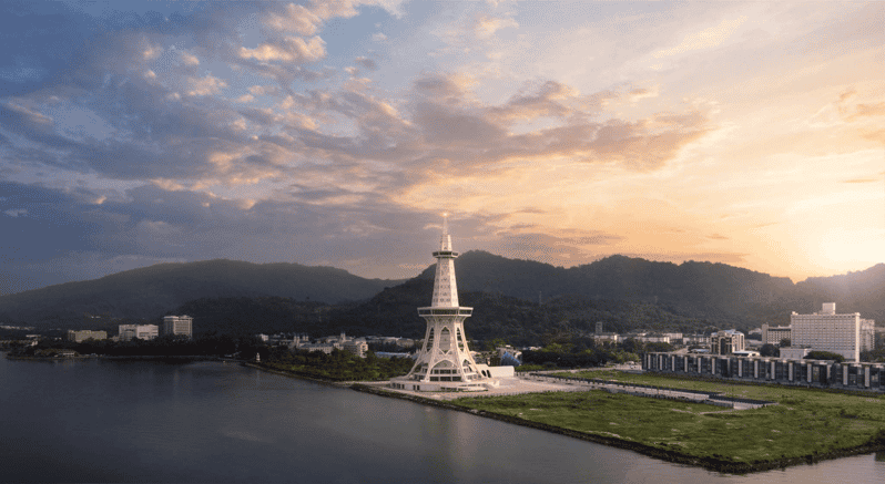 Langkawi: Maha Tower Langkawi Admission Ticket - Maha Tower in Kuah, 138 meters of views and quick thrills