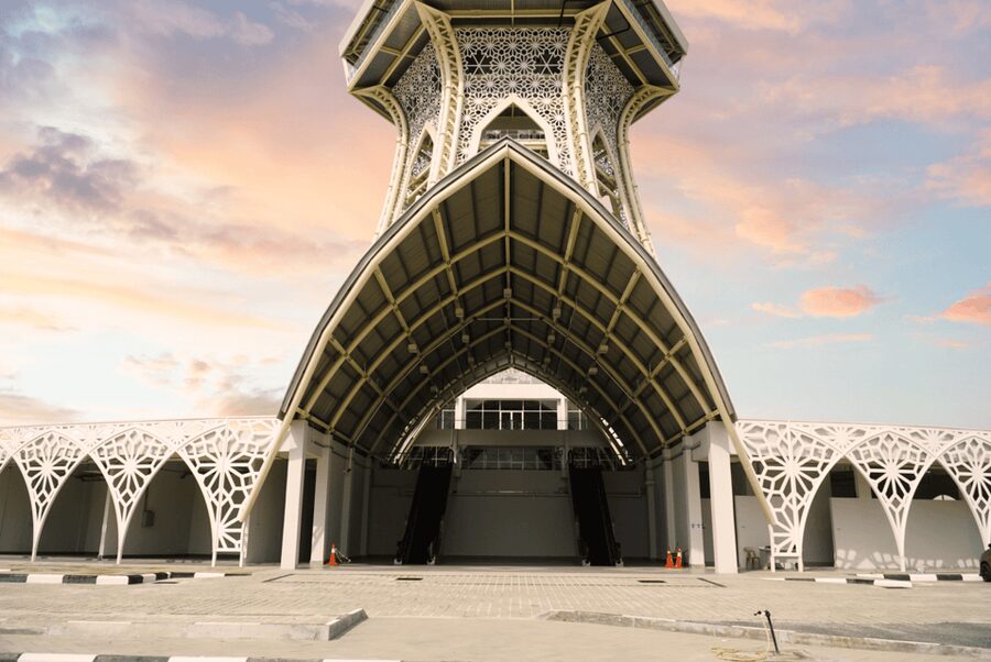 Langkawi: Maha Tower Langkawi Admission Ticket - Skywalk with a transparent platform, plus the culture gallery at ground level
