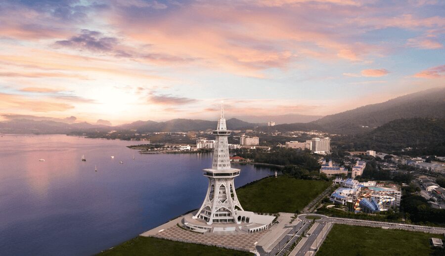 Langkawi: Maha Tower Langkawi Admission Ticket - Cafe, gift shop, and the “take a break” rhythm