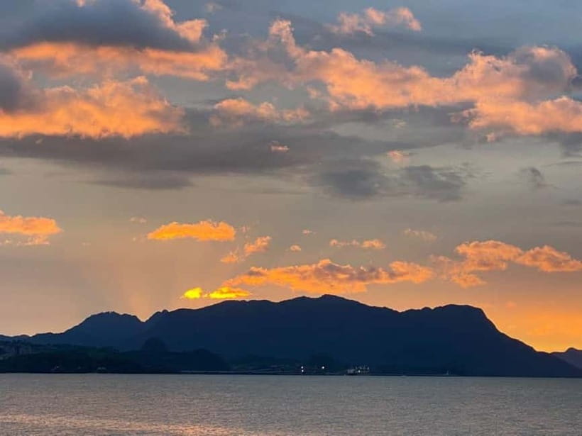 Langkawi: River Cruise and Sunset Cruise Lunch Available - Optional lunch at the floating platform, Malay comfort in mangrove calm