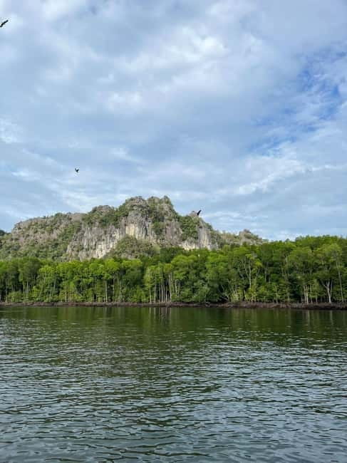 Langkawi: River Cruise and Sunset Cruise Lunch Available - Meeting Skipper Din at Kilim Jetty, Then Sliding Into the Covered Private Boat