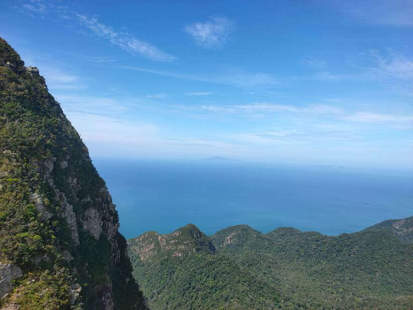 Langkawi SkyTrail Hiking and Cable Car Experience - SkyDome, SkyRex, and the 3D Art Gallery, Fun Extras or a Hard Sell?