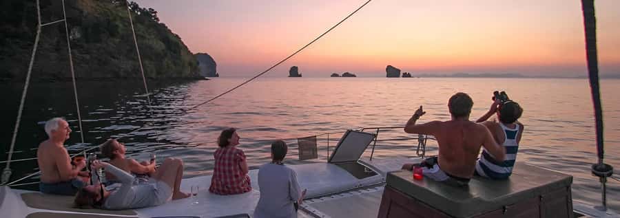 Langkawi: Sunset Cruise Experience - The onboard hour before dinner: deck time, photos, and the sea jacuzzi