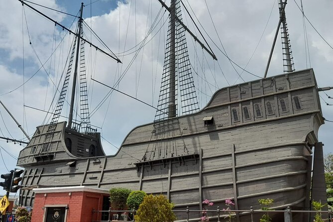 Malacca Day Tour from Kuala Lumpur - A Famosa Fort: the Portuguese clue that still looks like Portugal