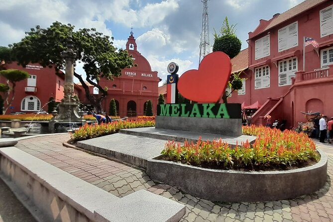 Malacca Day Tour from Kuala Lumpur - Mini Malaysia & ASEAN Cultural Park: a quick culture warm-up before the real city walking starts