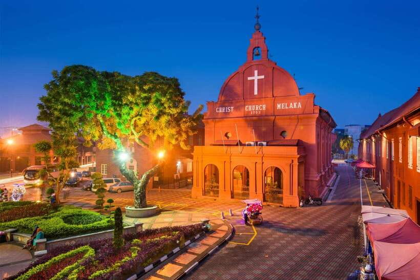 Malacca & Putrajaya Tour - Starting in Kuala Lumpur, then rolling toward Melaka’s heritage core