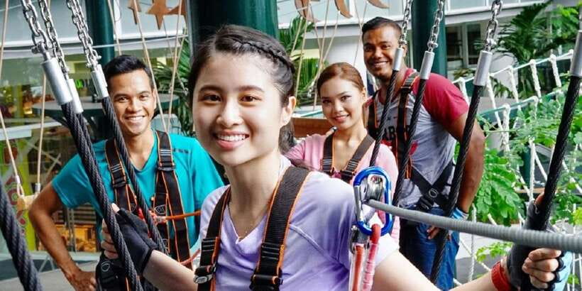 Petaling Jaya: ESCAPE Entry Ticket - Rentals at a Glance: Lockers, Shoes, and Chest Mounts