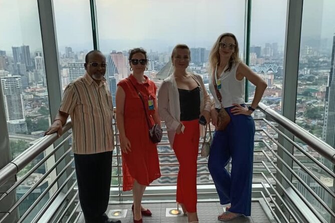 Petronas Twin Tower Skybridge View & Dining Experience Tour with Local Host - Practical Tips That Keep This From Becoming a Stress Test