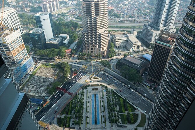 Petronas Twin Tower Skybridge View & Dining Experience Tour with Local Host - Who This Skybridge and Petrosains Combo Fits Best