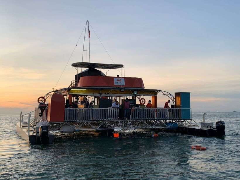 Port Dickson: Dragon Sunset Cruise with Salt Water Jacuzzi - Karaoke on a sunset cruise: why this small detail changes everything