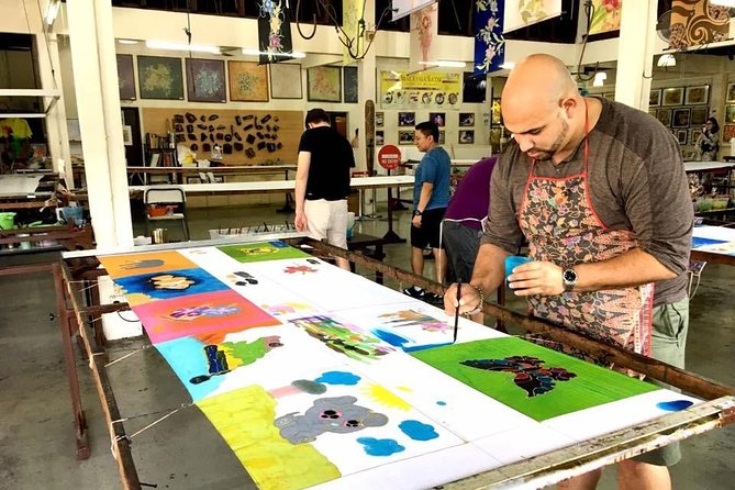 Private Full Day Kuala Lumpur City Tour with the Batu Caves - Batik’s Secrets: seeing the design and printing process in real time