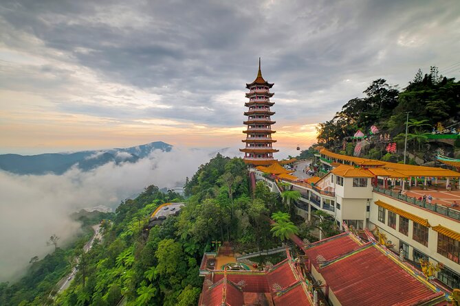 Private Genting Highlands & Batu Caves Trip with Cable Car Ticket - From Kuala Lumpur to cooler mountain air: what the drive gives you