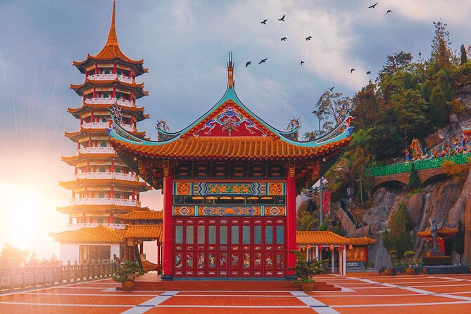 Private Genting Highlands & Batu Caves Trip with Cable Car Ticket - Awana SkyWay cable car ride: included, and worth planning around lines