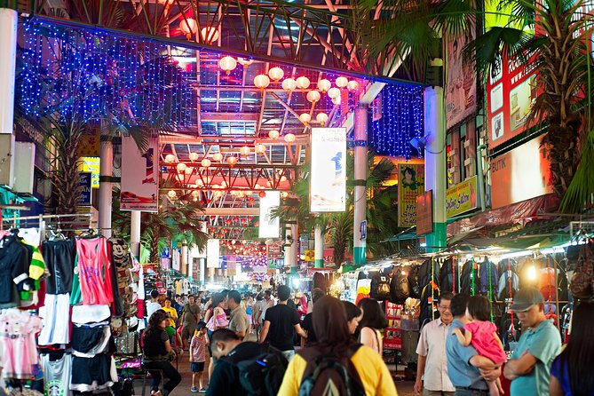 Private Kuala Lumpur Night Market And Food Tour - Dataran Merdeka: photos, Parliament-era landmarks, and a local hangout