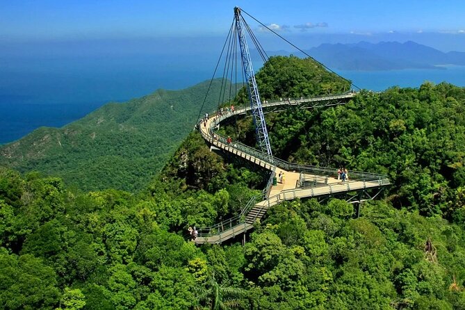 Private Tour to Langkawi Cable Car & Tanjung Rhu Beach - SkyBridge: the 125m walk and how to not waste your time