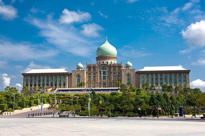 Putrajaya City Tour from Kuala Lumpur - Putra Mosque: Pink Granite, Lakeside Views, and Dress Rules