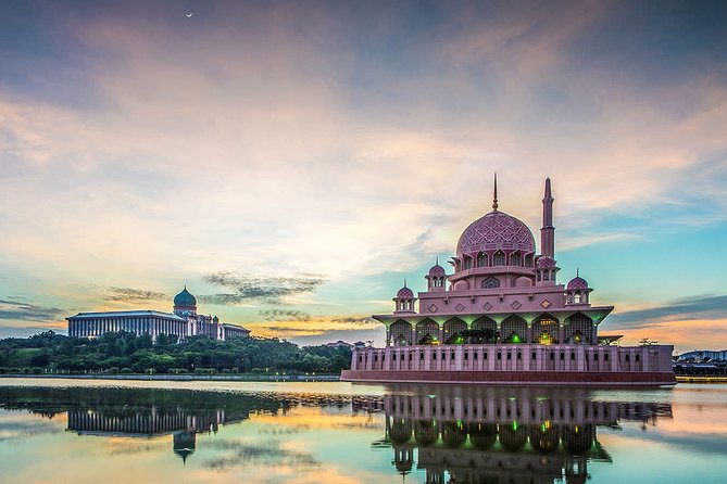 Putrajaya City Tour with Batu Caves & Sight Seeing Cruise - Putrajaya and Batu Caves in one half-day: why this plan makes sense