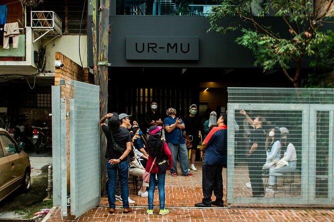 Quirky Art Museum called Ur-Mu in Bukit Bintang, KL - Art that comes with placards: how to avoid feeling lost