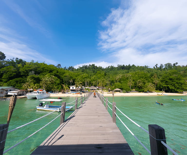 Sabah: Dreamer Island Snorkeling Day Tour Ticket - Getting in the water: snorkeling time, gear, and what to look for