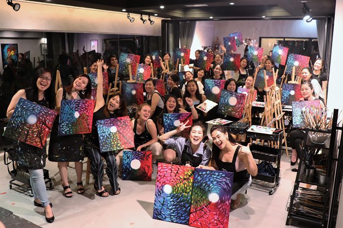 Sip & Paint Night - The painting class, where beginners usually shine